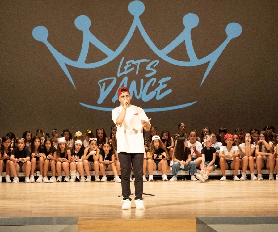 Una gran familia unida por la danza — Let's Dance